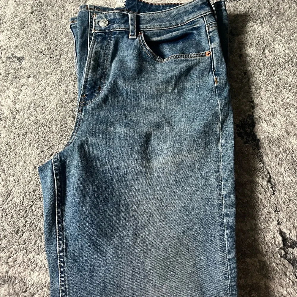 Free People We The Free curvy flare jeans - Picture 5 of 13